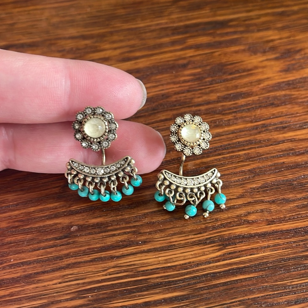 Chloe & Isabel convertible earrings